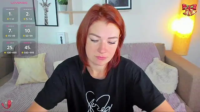 Snapshot of Creamy_Lissa chatting on September 18, 2025, 9:34 am Creamy Lissa online show from September 18, 2025, 9:34 am