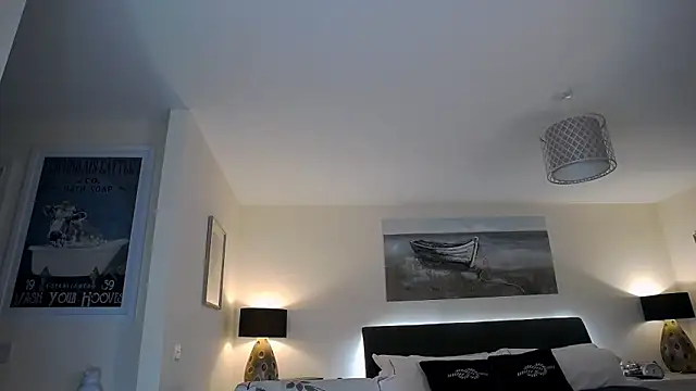 AlbanyWhite online show from February 9, 2026, 6:11 am