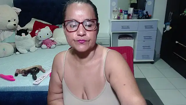 pervert mommy  online show from November 10, 2025, 10:20 am