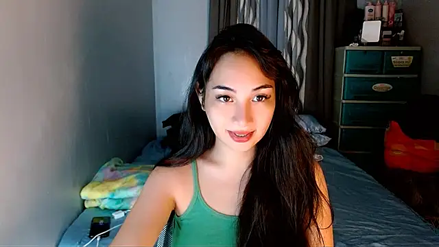 SweetLilly 18 online show from February 19, 2026, 2:52 am