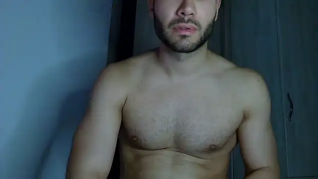 Snapshot of Justynn1 chatting on July 9, 2026, 9:03 pm Justynn1 online show from July 9, 2026, 9:03 pm