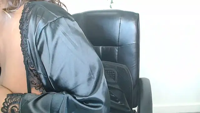 Snapshot of Black_Monster_Tits chatting on November 23, 2025, 9:25 pm Black Monster Tits online show from November 23, 2025, 9:25 pm