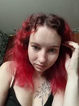 Snapshot of Frost_foxy chatting on November 20, 2025, 4:13 am Frost foxy online show from November 20, 2025, 4:13 am