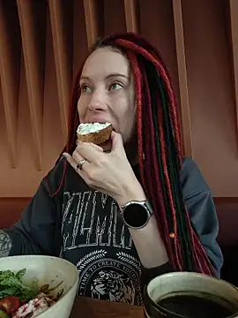 Snapshot of Frost_foxy chatting on November 8, 2025, 2:37 am Frost foxy online show from November 8, 2025, 2:37 am