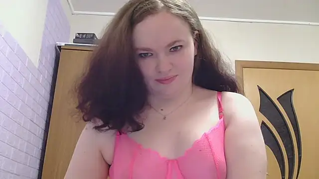 Snapshot of AliceForLoveOh chatting on April 7, 2026, 11:50 pm AliceForLoveOh online show from April 7, 2026, 11:50 pm