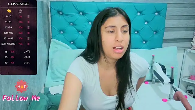 MAARYMOON online show from March 18, 2026, 10:40 am