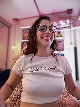 Zoe Bae online show from July 1, 2026, 1:06 am
