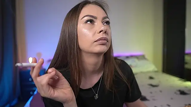 Snapshot of TiffanyPierce chatting on February 8, 2026, 9:12 pm TiffanyPierce online show from February 8, 2026, 9:12 pm