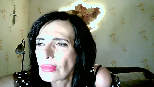 Snapshot of DreamMarianna chatting on July 11, 2026, 9:59 pm DreamMarianna online show from July 11, 2026, 9:59 pm