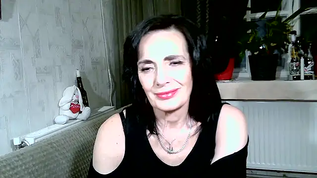 DreamMarianna online show from April 10, 2026, 8:49 pm