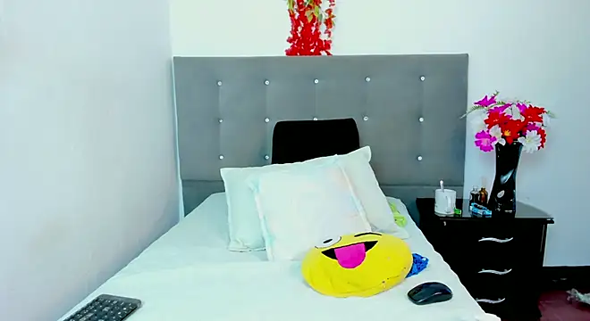 SexxyPamela online show from September 10, 2025, 7:57 pm