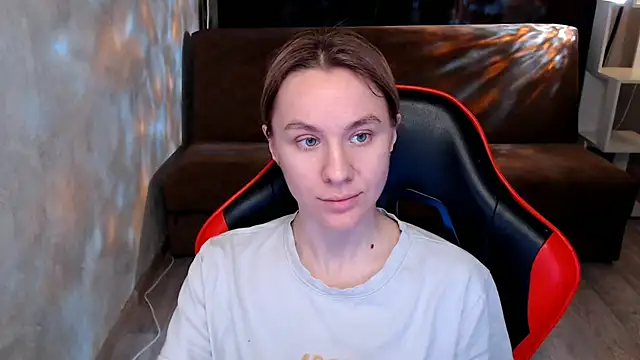 Snapshot of Mila_Jon chatting on November 26, 2025, 3:06 am Mila Jon online show from November 26, 2025, 3:06 am