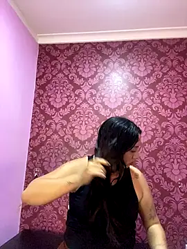 Snapshot of juliana_diaz chatting on December 2, 2025, 11:12 am juliana diaz online show from December 2, 2025, 11:12 am