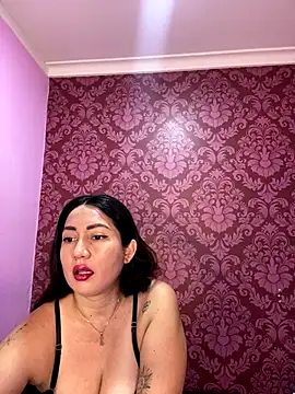 Snapshot of juliana_diaz chatting on November 26, 2025, 11:32 am juliana diaz online show from November 26, 2025, 11:32 am