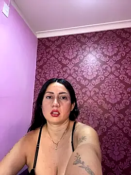 Snapshot of juliana_diaz chatting on December 3, 2025, 11:20 am juliana diaz online show from December 3, 2025, 11:20 am