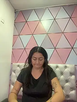 juliana diaz online show from October 7, 2025, 11:22 am