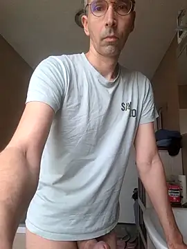 Geiler-boy313 online show from April 5, 2026, 7:04 am