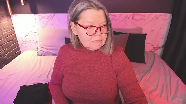 Shannonshine online show from December 4, 2025, 5:17 am