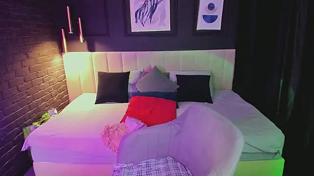 Shannonshine online show from April 6, 2026, 1:23 pm