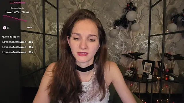 Snapshot of MirandaGlow chatting on January 9, 2025, 11:47 am MirandaGlow online show from January 9, 2025, 11:47 am