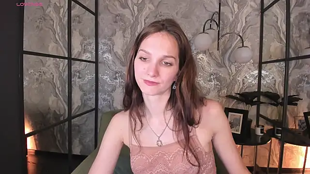 Snapshot of MirandaGlow chatting on March 17, 2025, 11:53 am MirandaGlow online show from March 17, 2025, 11:53 am