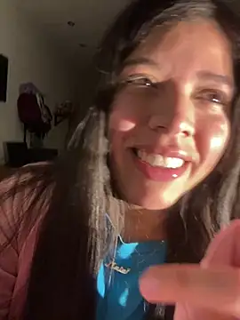 Snapshot of DulceAngelica chatting on April 28, 2026, 5:23 am DulceAngelica online show from April 28, 2026, 5:23 am