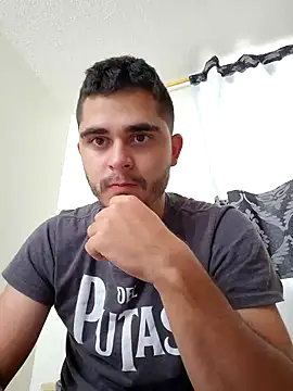 Snapshot of Fuyuichirou chatting on February 13, 2025, 5:01 pm Fuyuichirou online show from February 13, 2025, 5:01 pm