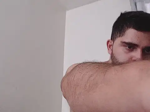 Snapshot of Fuyuichirou chatting on December 5, 2024, 9:44 pm Fuyuichirou online show from December 5, 2024, 9:44 pm