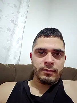 Snapshot of Fuyuichirou chatting on February 7, 2025, 2:29 am Fuyuichirou online show from February 7, 2025, 2:29 am