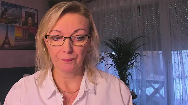 Snapshot of vanessa_chat chatting on November 30, 2025, 2:18 pm vanessa chat online show from November 30, 2025, 2:18 pm