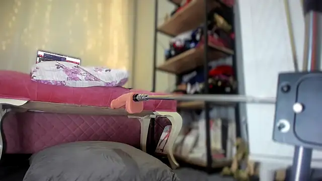 Snapshot of bisexyelizz chatting on February 28, 2025, 9:12 pm bisexyelizz online show from February 28, 2025, 9:12 pm