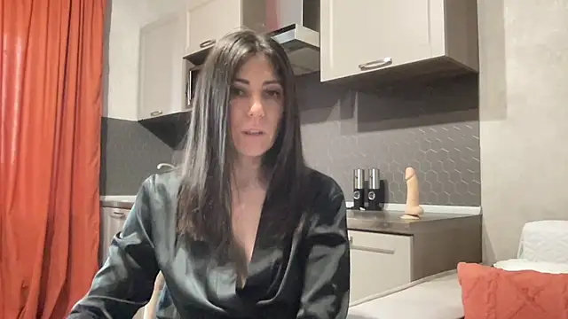 HotyWinter online show from June 29, 2026, 4:52 am