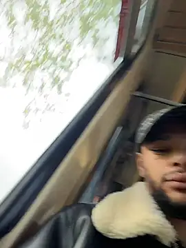 Lionayowe online show from April 16, 2026, 7:31 am