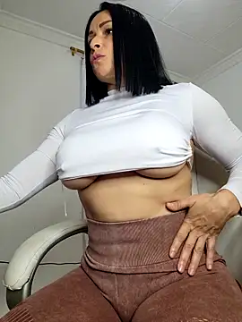 lissglow online show from March 20, 2025, 10:18 pm