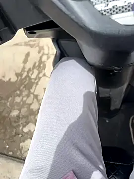 Redry9221 online show from October 2, 2025, 6:39 am