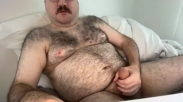 Snapshot of elagobear chatting on July 19, 2026, 8:05 pm elagobear online show from July 19, 2026, 8:05 pm