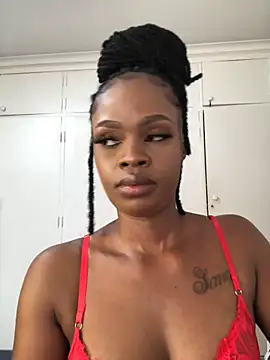 Snapshot of LuciousLips96 chatting on October 10, 2025, 10:16 am LuciousLips96 online show from October 10, 2025, 10:16 am