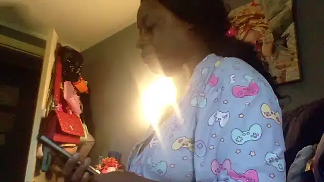 msdeedee online show from September 20, 2025, 12:21 pm