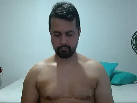 Snapshot of TRIISTAN_KING10 chatting on November 18, 2025, 10:13 pm TRIISTAN KING10 online show from November 18, 2025, 10:13 pm