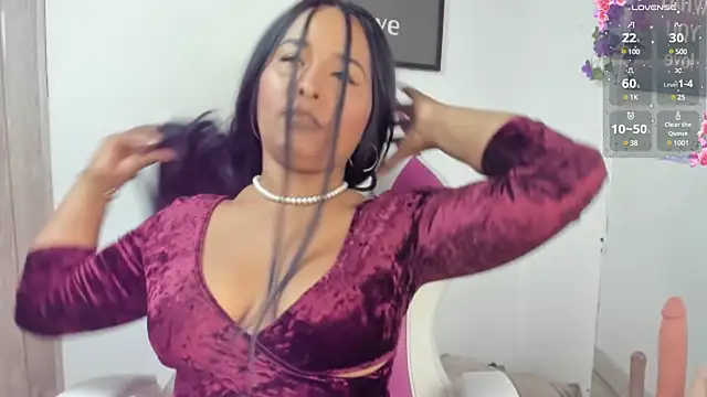 Snapshot of paola_ih chatting on March 20, 2025, 1:48 pm paola ih online show from March 20, 2025, 1:48 pm