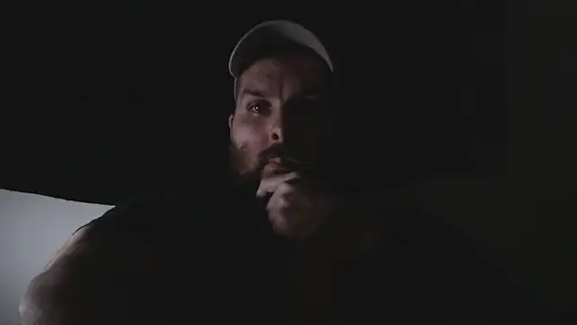 Snapshot of florida0217 chatting on October 29, 2025, 4:11 am florida0217 online show from October 29, 2025, 4:11 am