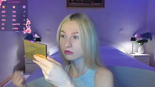 Snapshot of AnnaCarrera chatting on January 14, 2026, 6:55 pm AnnaCarrera online show from January 14, 2026, 6:55 pm