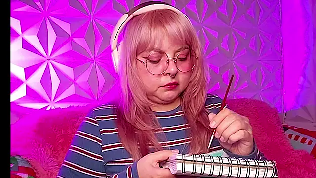 Satyn doll online show from January 15, 2026, 1:31 am