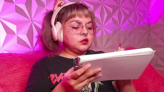 Snapshot of Satyn_doll chatting on November 22, 2025, 11:47 pm Satyn doll online show from November 22, 2025, 11:47 pm