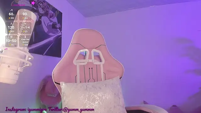 cute catlyn online show from March 10, 2026, 4:22 pm