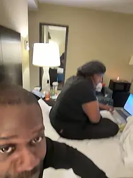 Snapshot of Yaboiyo1 chatting on February 5, 2025, 2:29 am Yaboiyo1 online show from February 5, 2025, 2:29 am