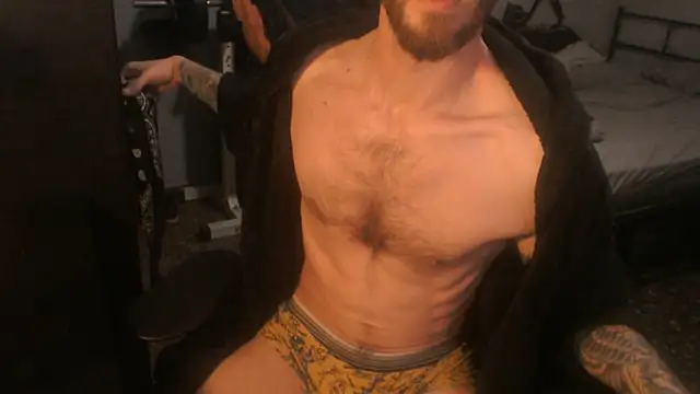 SexxxyLouis online show from April 5, 2026, 9:38 am