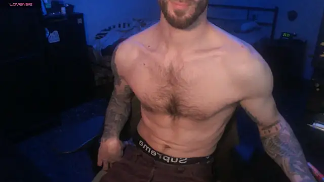 SexxxyLouis online show from October 24, 2025, 8:35 am