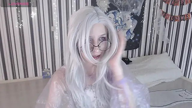 Snapshot of _Hanna_Moon_ chatting on October 30, 2025, 10:35 am Hanna Moon online show from October 30, 2025, 10:35 am