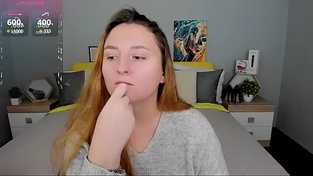 Snapshot of BabeLessi chatting on December 14, 2025, 4:12 pm BabeLessi online show from December 14, 2025, 4:12 pm